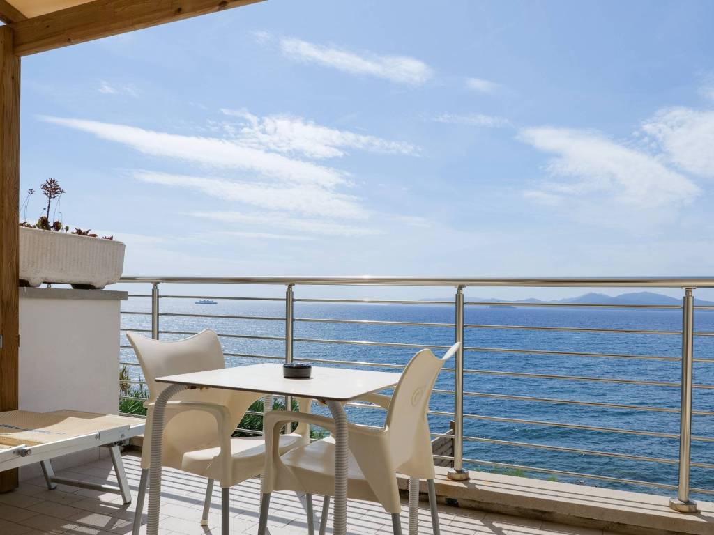 negozio in vendita a Piombino