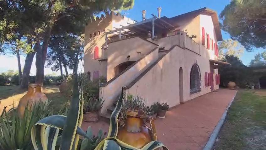 appartamento in vendita a Piombino in zona Baratti
