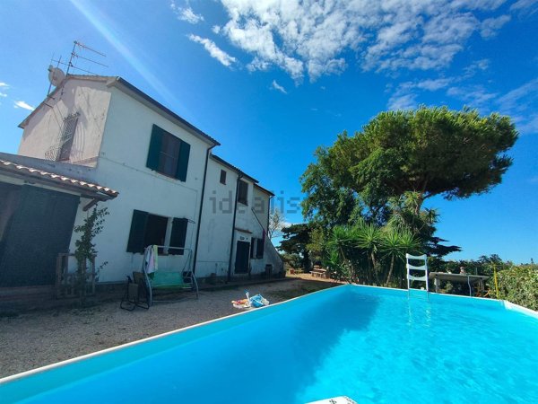 appartamento in vendita a Piombino in zona Gagno