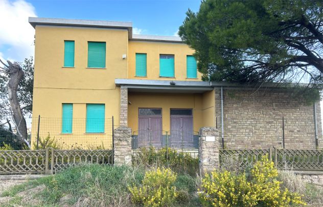 negozio in vendita a Piombino in zona Baratti