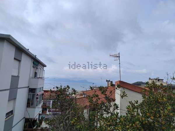 casa indipendente in vendita a Piombino