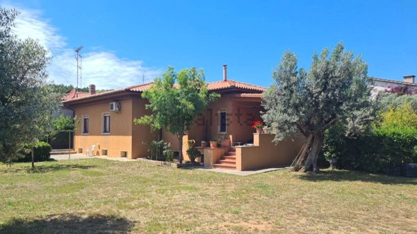 casa indipendente in vendita a Piombino in zona Gagno