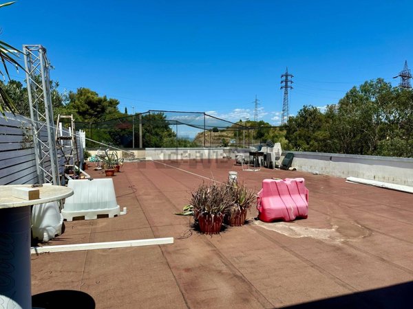 capannone in vendita a Piombino in zona Gagno