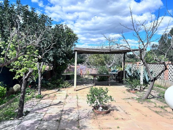 casa indipendente in vendita a Piombino in zona Gagno