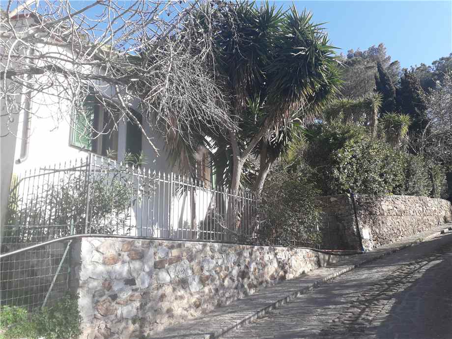 casa indipendente in vendita a Porto Azzurro