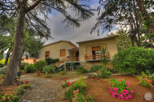 casa indipendente in vendita a Porto Azzurro