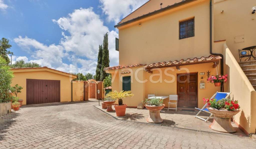 casa indipendente in vendita a Porto Azzurro in zona Valdana.