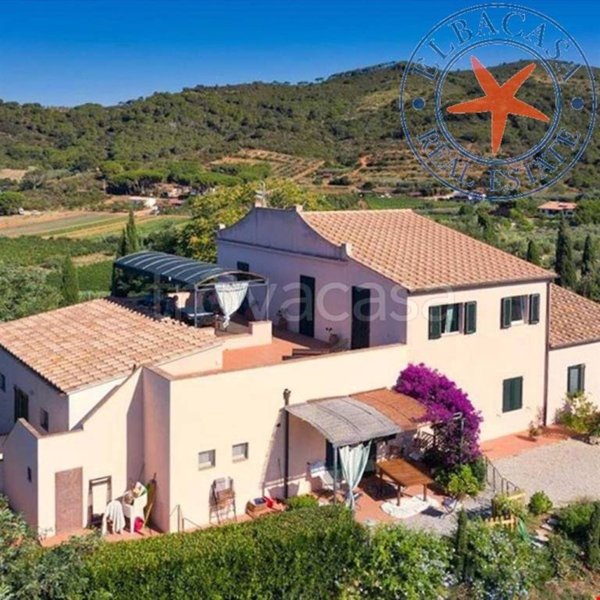 casa indipendente in vendita a Porto Azzurro in zona Mola