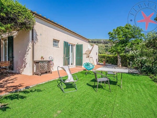 appartamento in vendita a Porto Azzurro in zona Mola