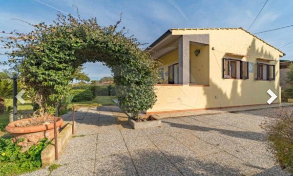 casa indipendente in vendita a Porto Azzurro in zona Mola