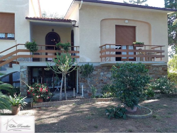 casa indipendente in vendita a Porto Azzurro in zona Reale