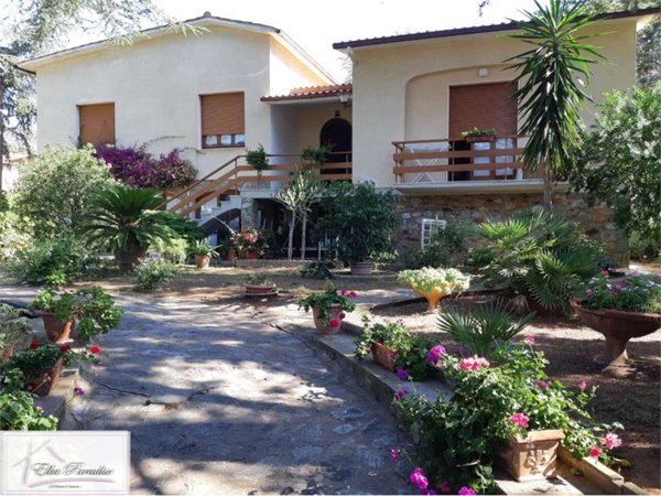 casa indipendente in vendita a Porto Azzurro in zona Reale