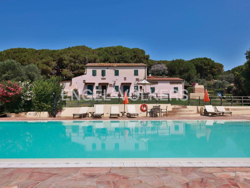 casa indipendente in vendita a Porto Azzurro