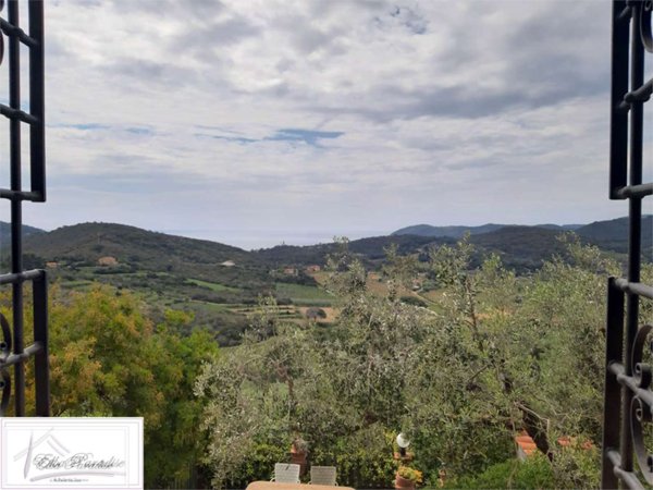 casa indipendente in vendita a Porto Azzurro in zona Reale