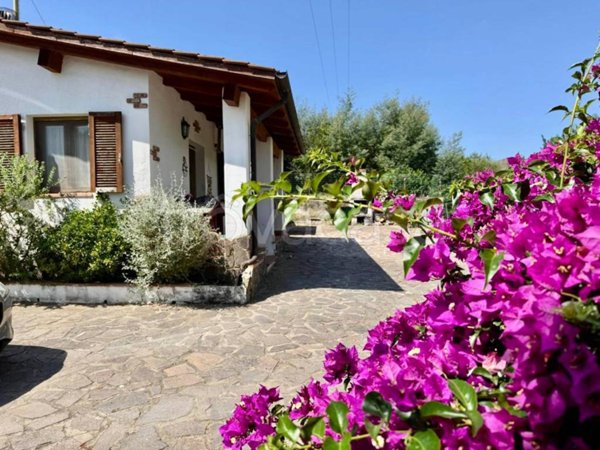 casa indipendente in vendita a Porto Azzurro