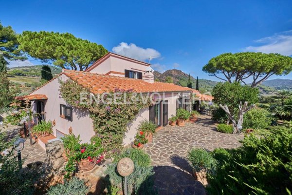 casa indipendente in vendita a Porto Azzurro in zona Monte