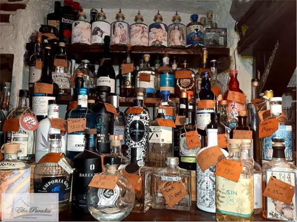 negozio in vendita a Porto Azzurro in zona Reale