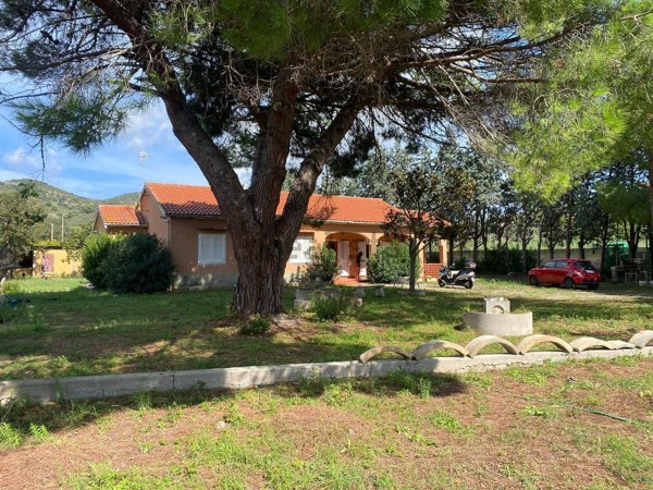 casa indipendente in vendita a Porto Azzurro