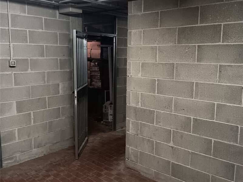 locale di sgombero in vendita a Porto Azzurro