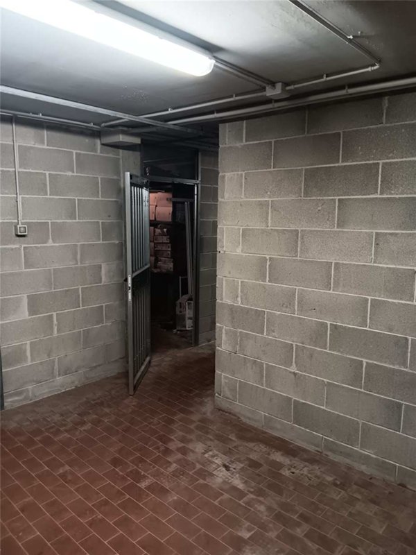 locale di sgombero in vendita a Porto Azzurro