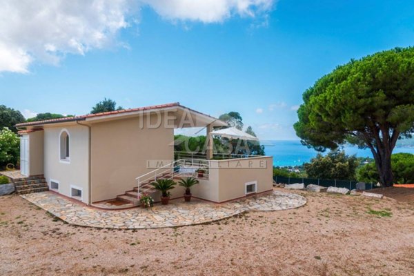 casa indipendente in vendita a Porto Azzurro