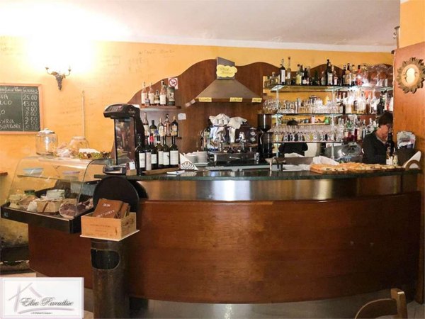 negozio in vendita a Porto Azzurro in zona Reale