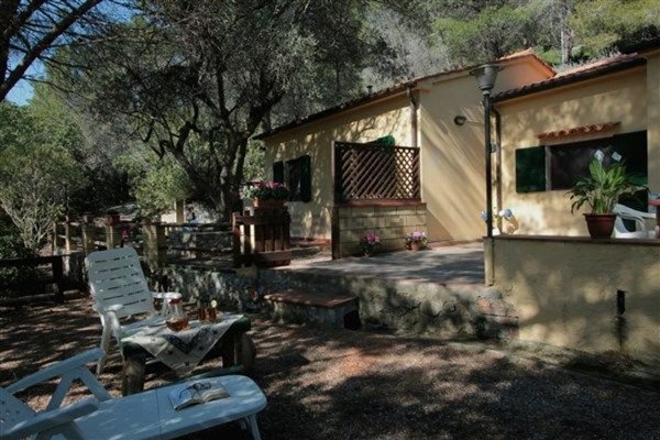casa indipendente in vendita a Porto Azzurro