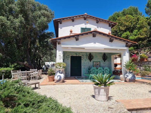 appartamento in vendita a Porto Azzurro