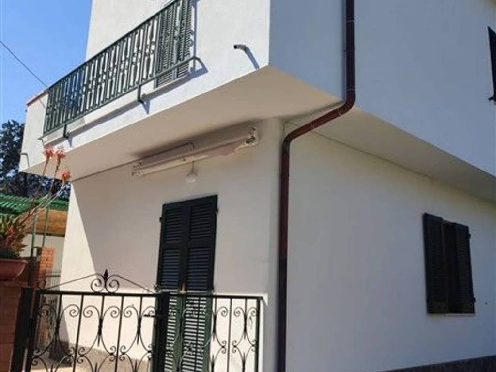 casa indipendente in vendita a Porto Azzurro