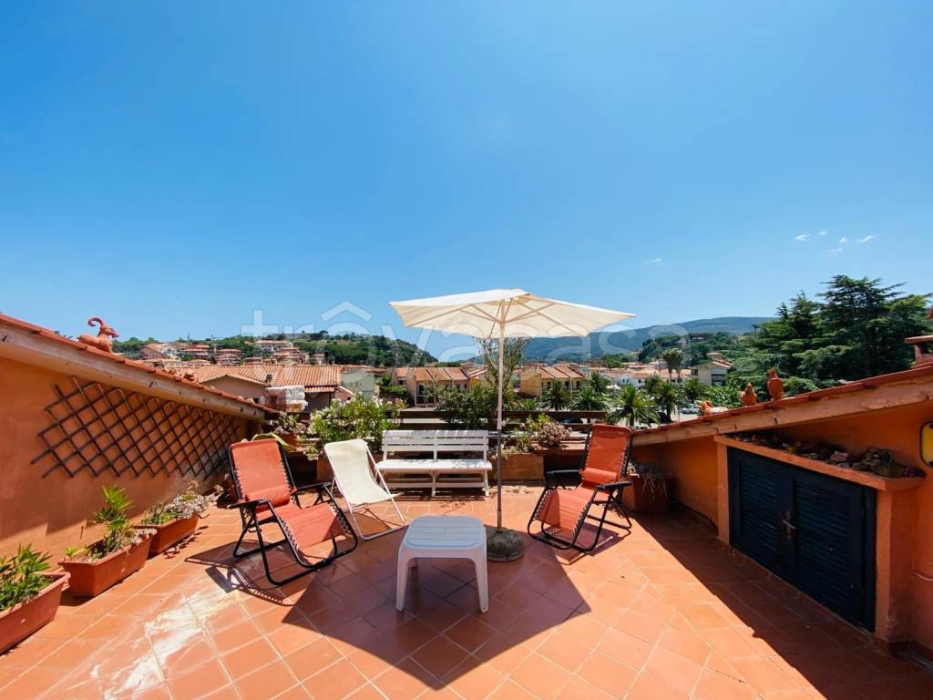 appartamento in vendita a Porto Azzurro in zona Pontecchio
