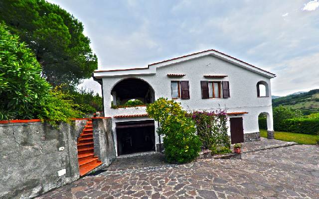 casa indipendente in vendita a Portoferraio