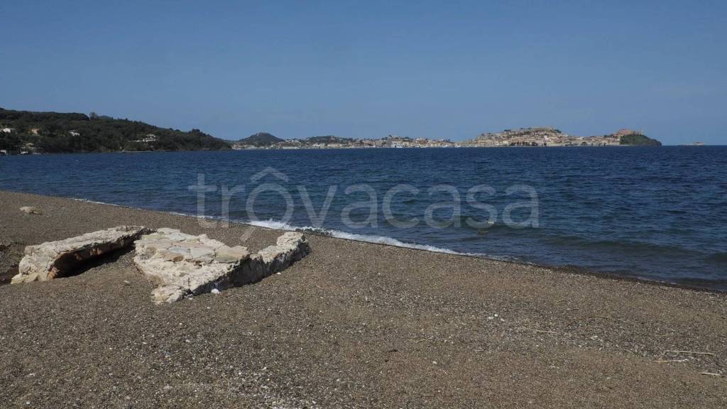 casa indipendente in vendita a Portoferraio