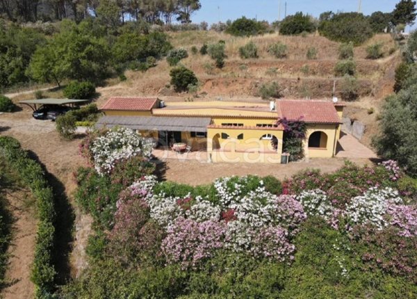 casa indipendente in vendita a Portoferraio