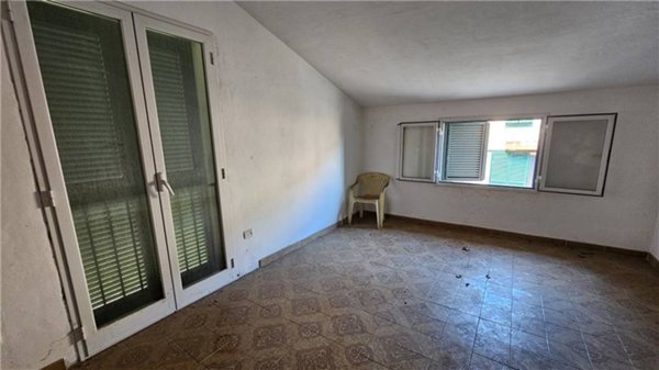 locale di sgombero in vendita a Portoferraio