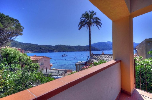 casa indipendente in vendita a Portoferraio