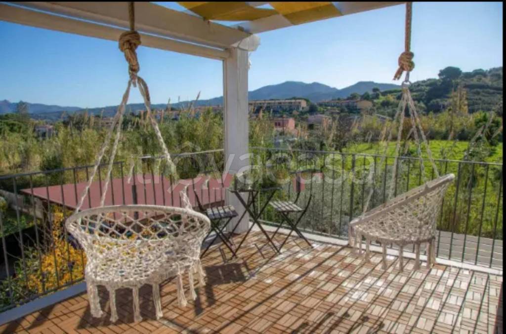 casa indipendente in vendita a Portoferraio