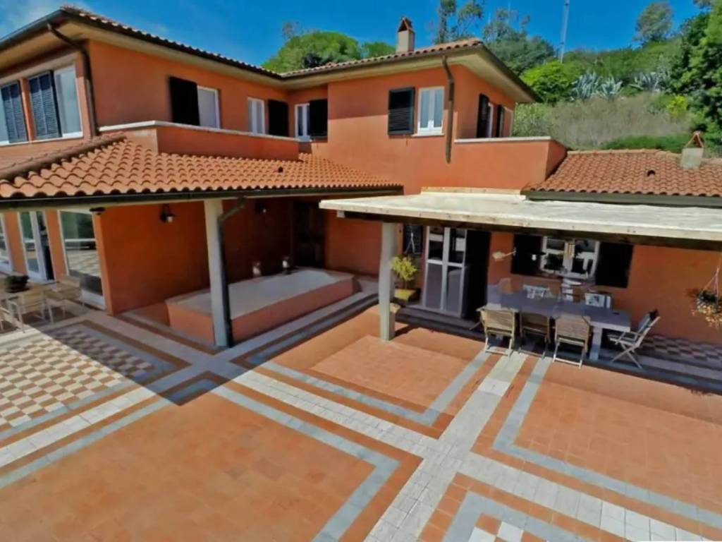 casa indipendente in vendita a Portoferraio
