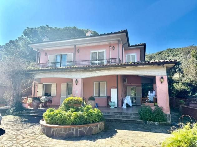 casa indipendente in vendita a Portoferraio