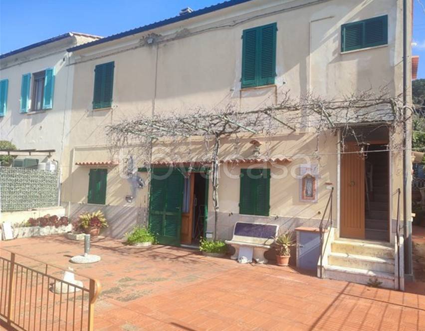 casa indipendente in vendita a Portoferraio