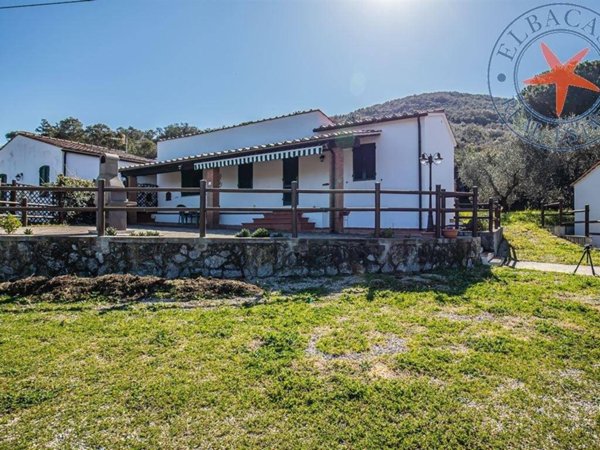 casa indipendente in vendita a Portoferraio in zona Magazzini