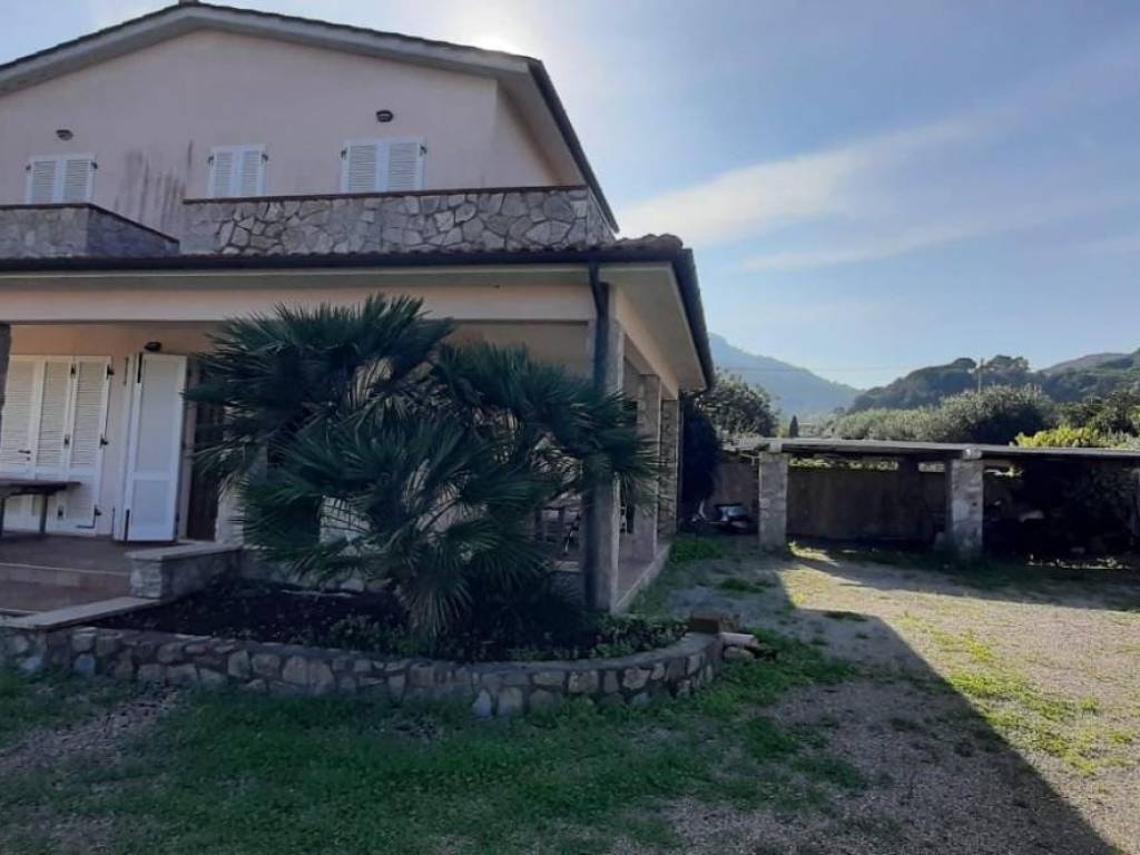 casa indipendente in vendita a Portoferraio in zona San Giovanni
