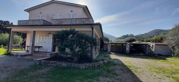 casa indipendente in vendita a Portoferraio in zona San Giovanni