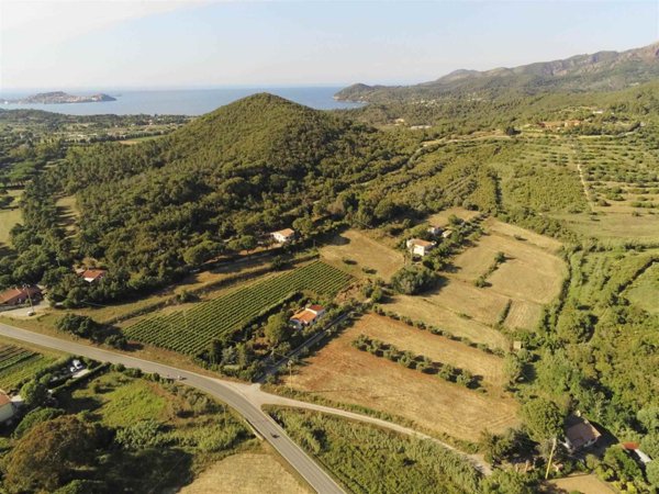 casa indipendente in vendita a Portoferraio