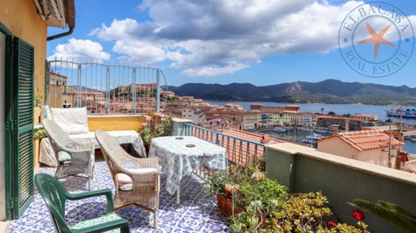 casa indipendente in vendita a Portoferraio