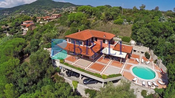 casa indipendente in vendita a Portoferraio