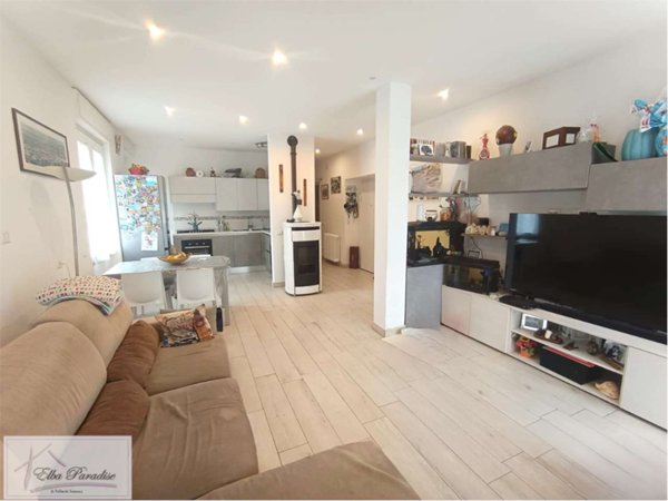 casa indipendente in vendita a Portoferraio in zona Magazzini