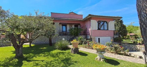 casa indipendente in vendita a Portoferraio