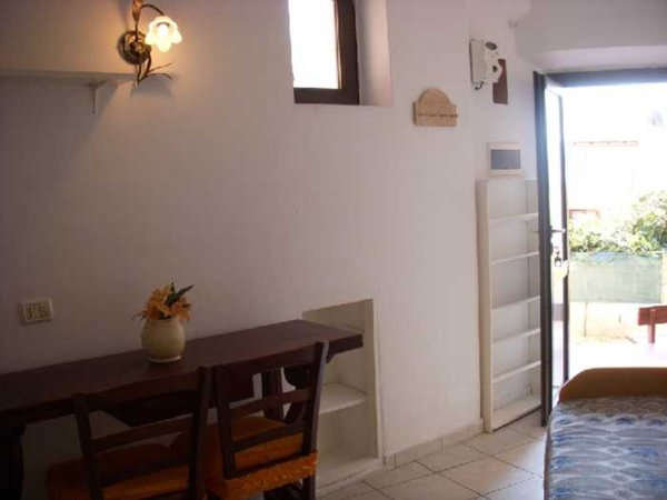 locale di sgombero in vendita a Portoferraio