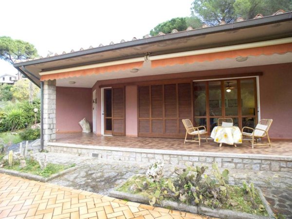 casa indipendente in vendita a Portoferraio