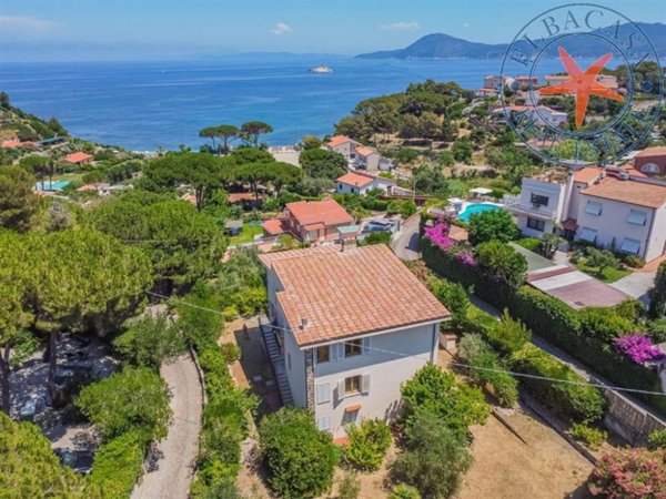 casa indipendente in vendita a Portoferraio